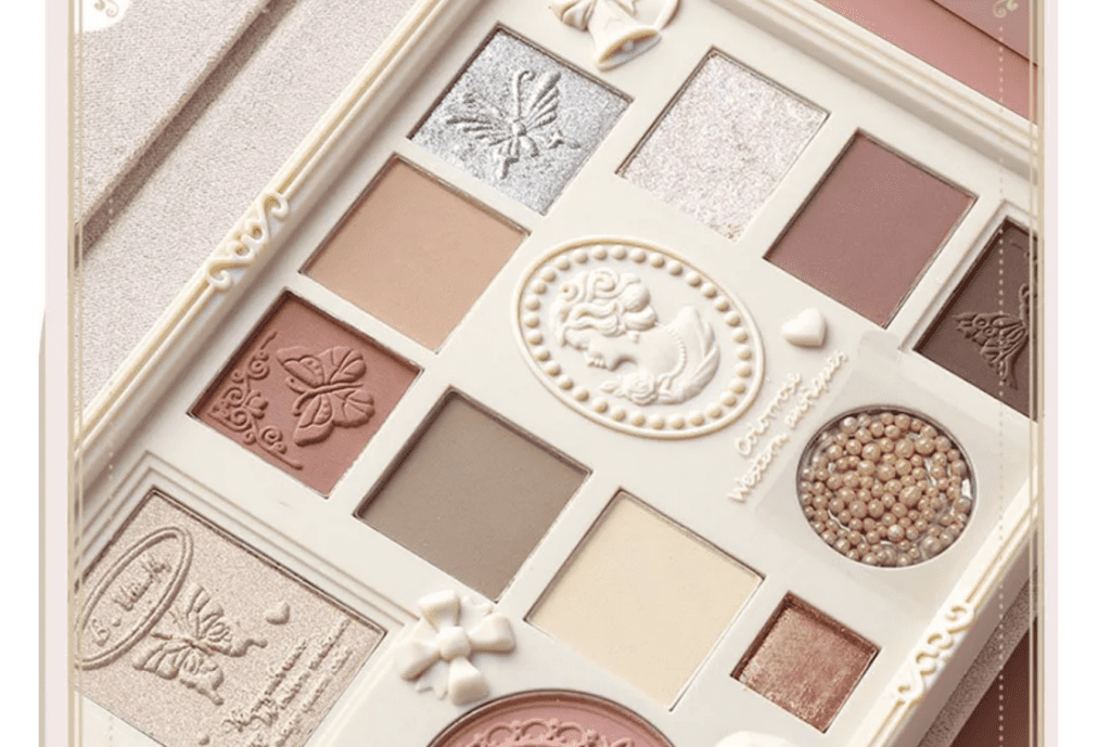 COLORROSE - Lace Embossed Western Antique Makeup Palette